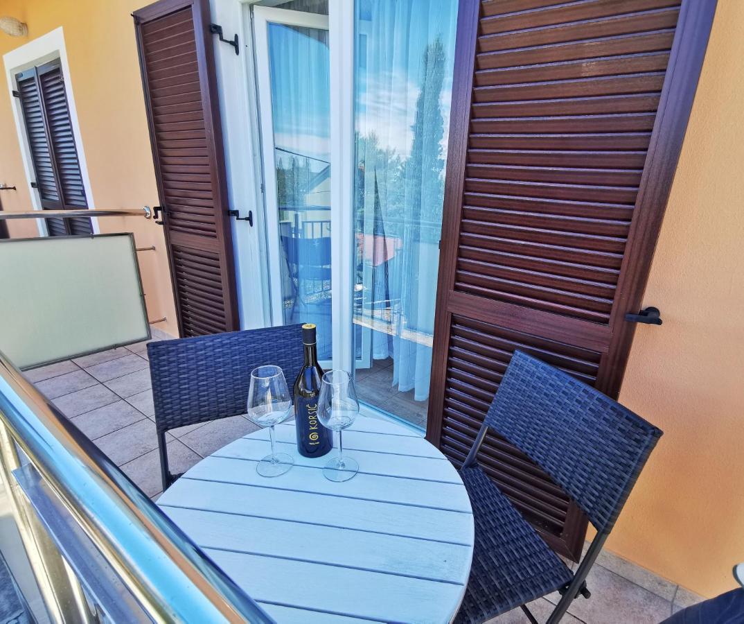 Apartments Sokolic Nerezine Εξωτερικό φωτογραφία