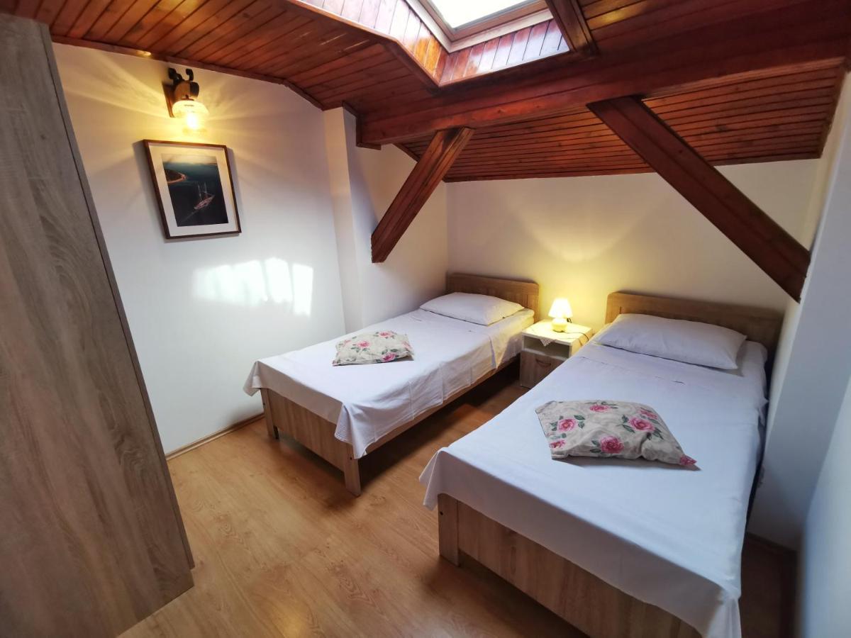 Apartments Sokolic Nerezine Εξωτερικό φωτογραφία